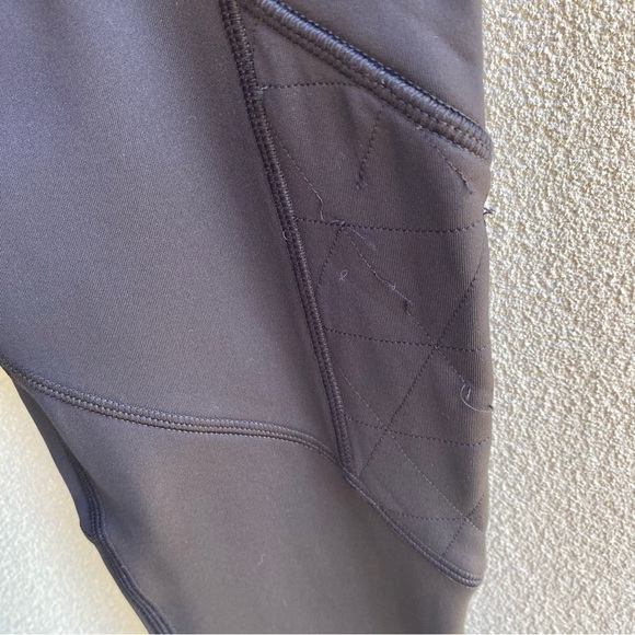 Lululemon Toasty Tech Tight II leggings size 2 - Picture 3 of 8
